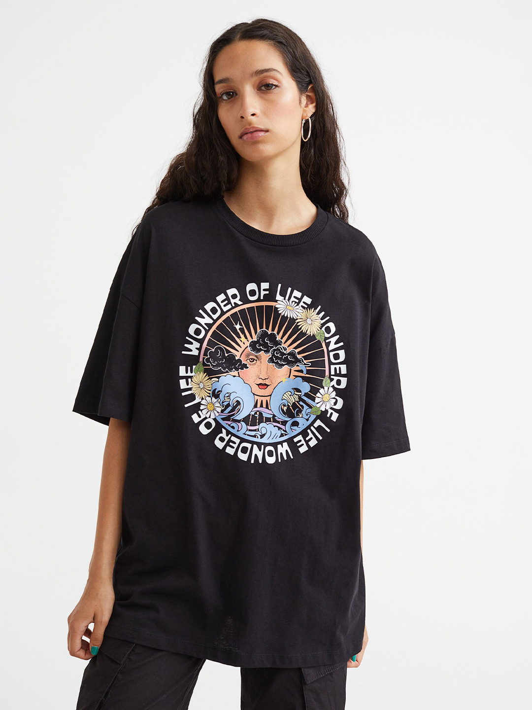 

H&M Woman Black Oversized printed T-shirt