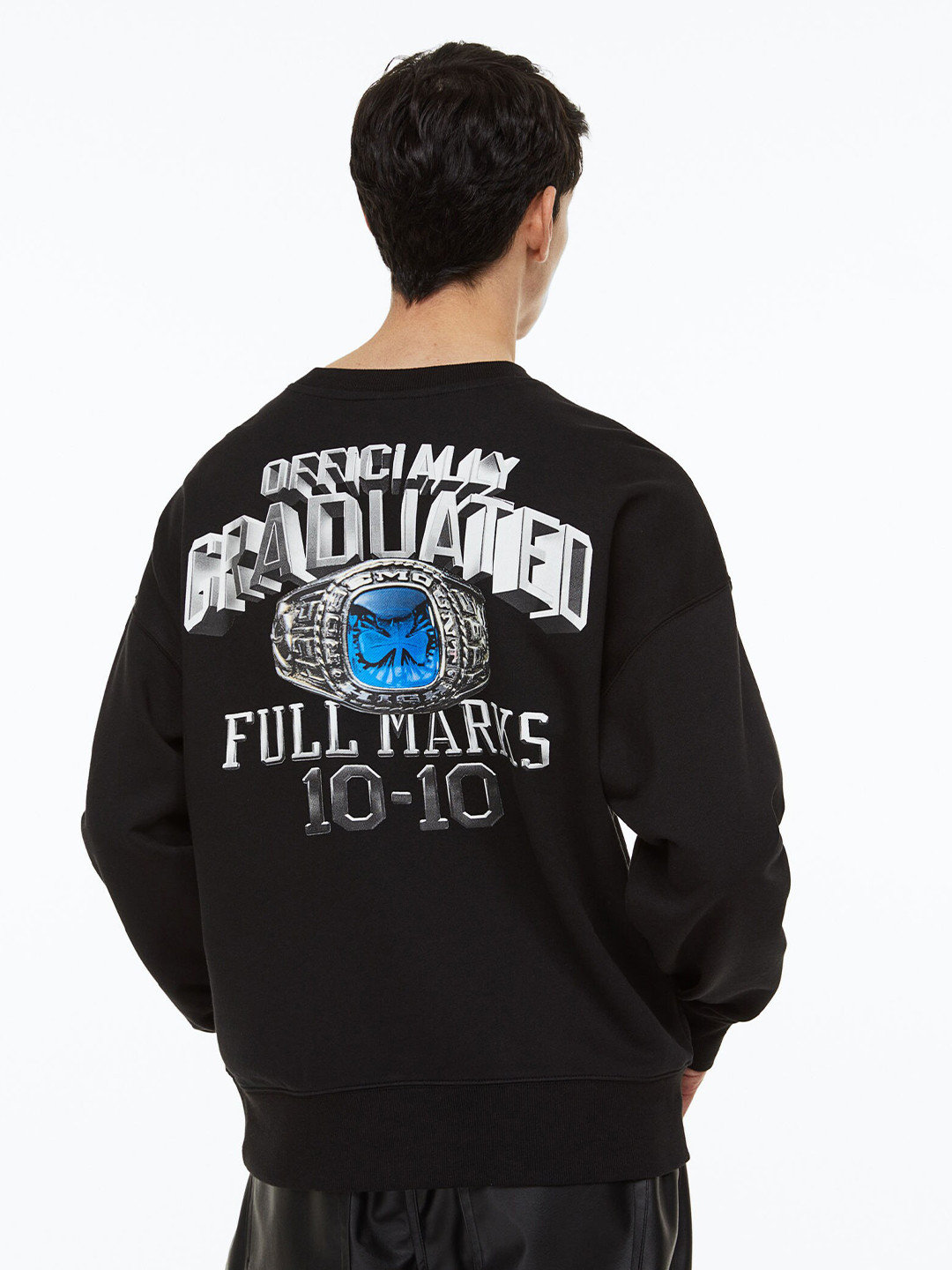 

H&M Men Black Relaxed Fit Sweatshirt
