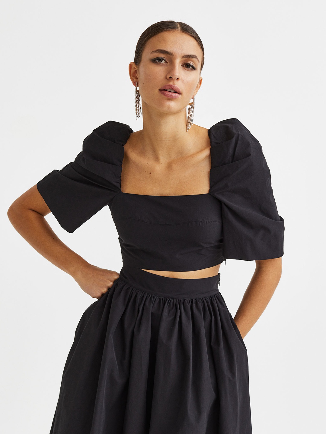 

H&M Women Black Puff-Sleeved Crop Top