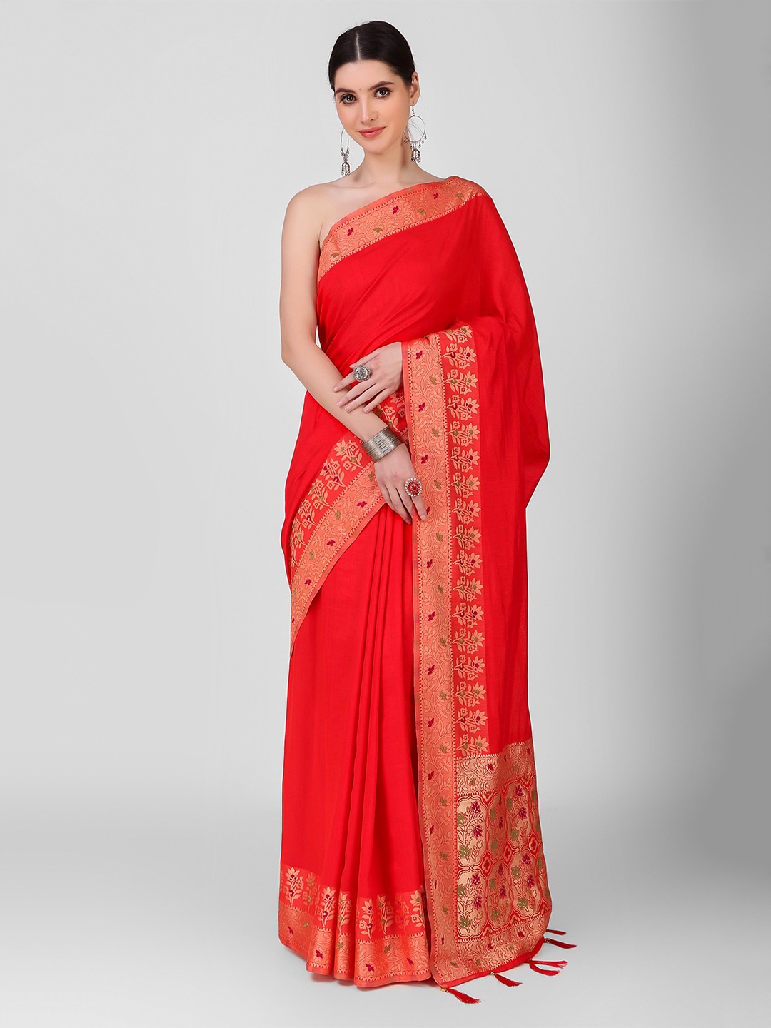 

DUNGRANI Red & Green Art Silk Banarasi Saree