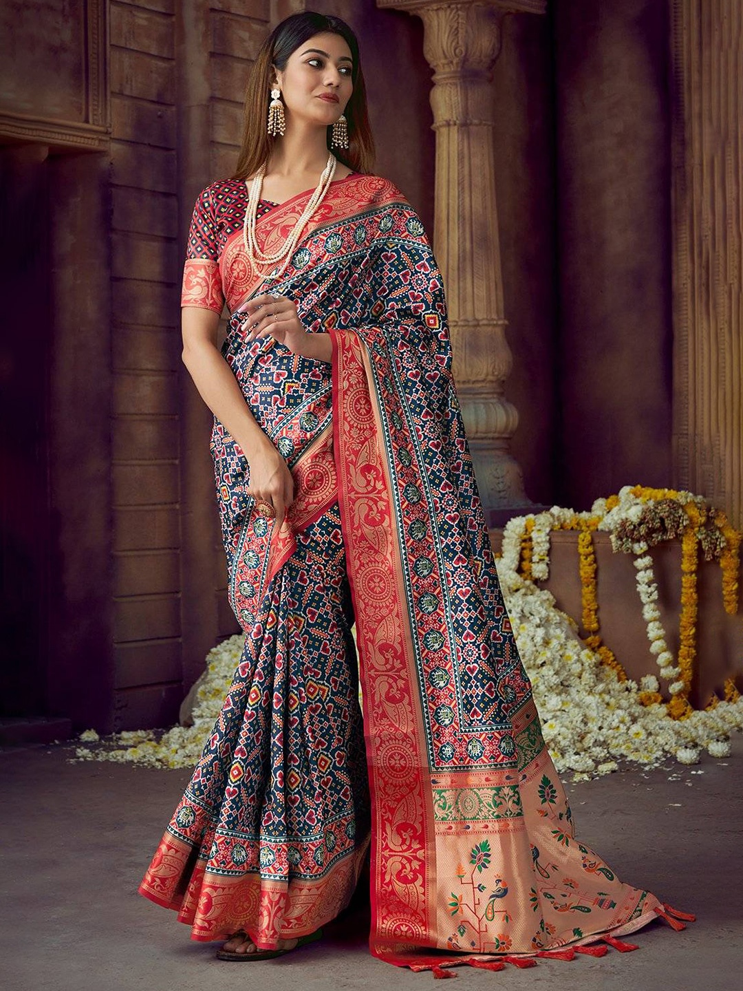 

KARAGIRI Blue & Red Printed Zari Silk Blend Patola Saree, Teal