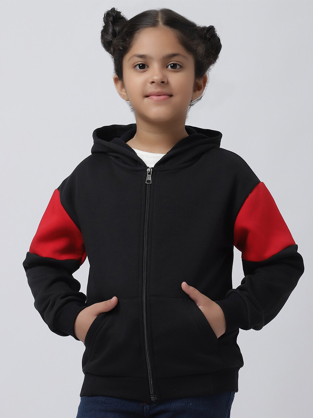 

Rute Girls Black Hooded Sweatshirt