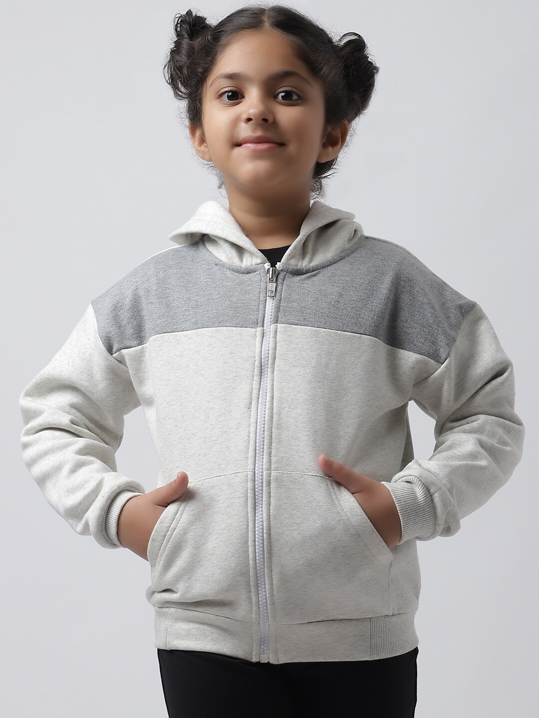 

Rute Girls Off White & Grey Colourblocked Fleece Hooded Sweatshirt