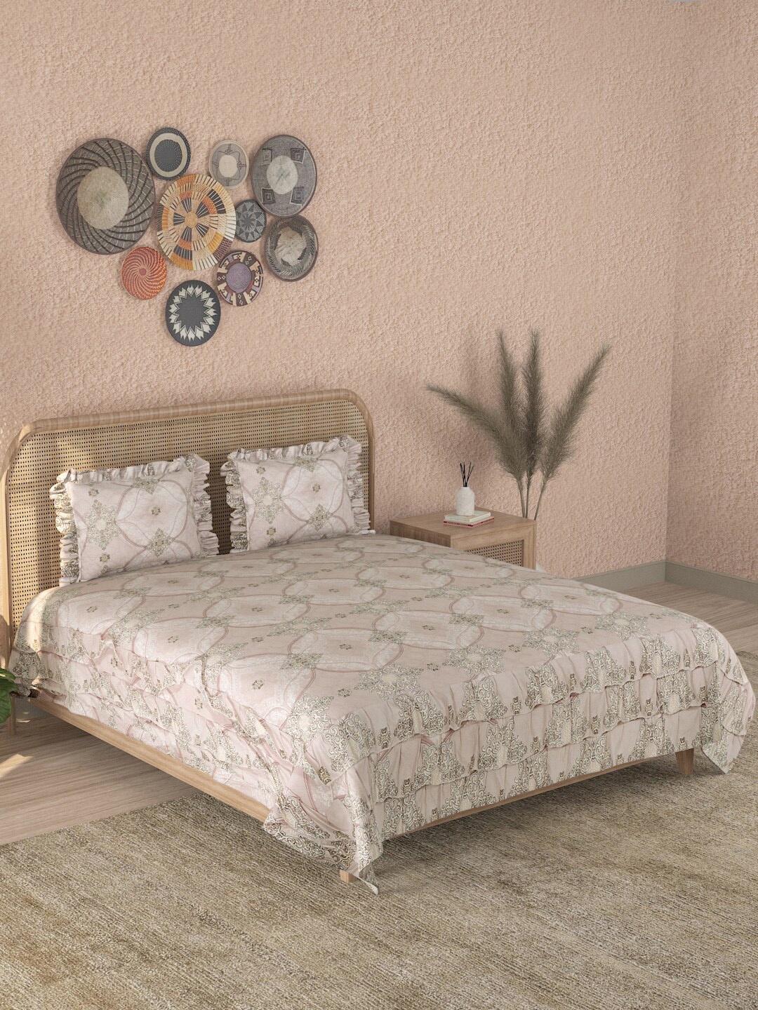 

Sangria Pink Printed 120-179 TC Double King Bed Cover with 2 Pillow Covers