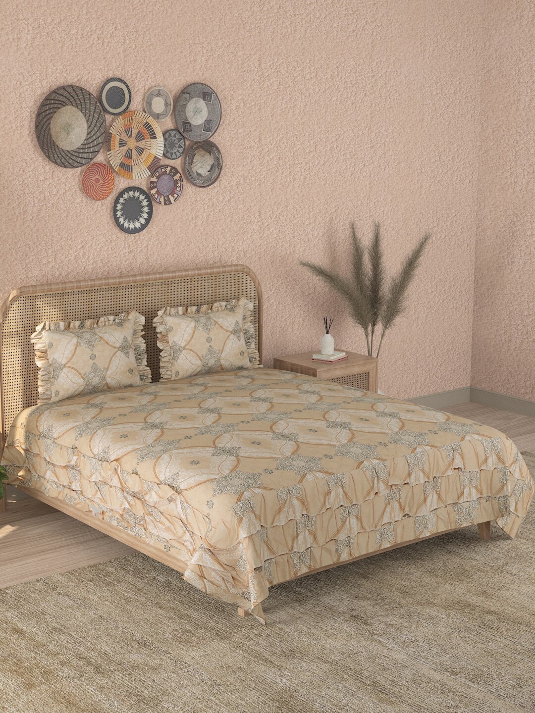 

Sangria Beige Printed 120-179 TC Double King Bed Covers with 2 Pillow Covers