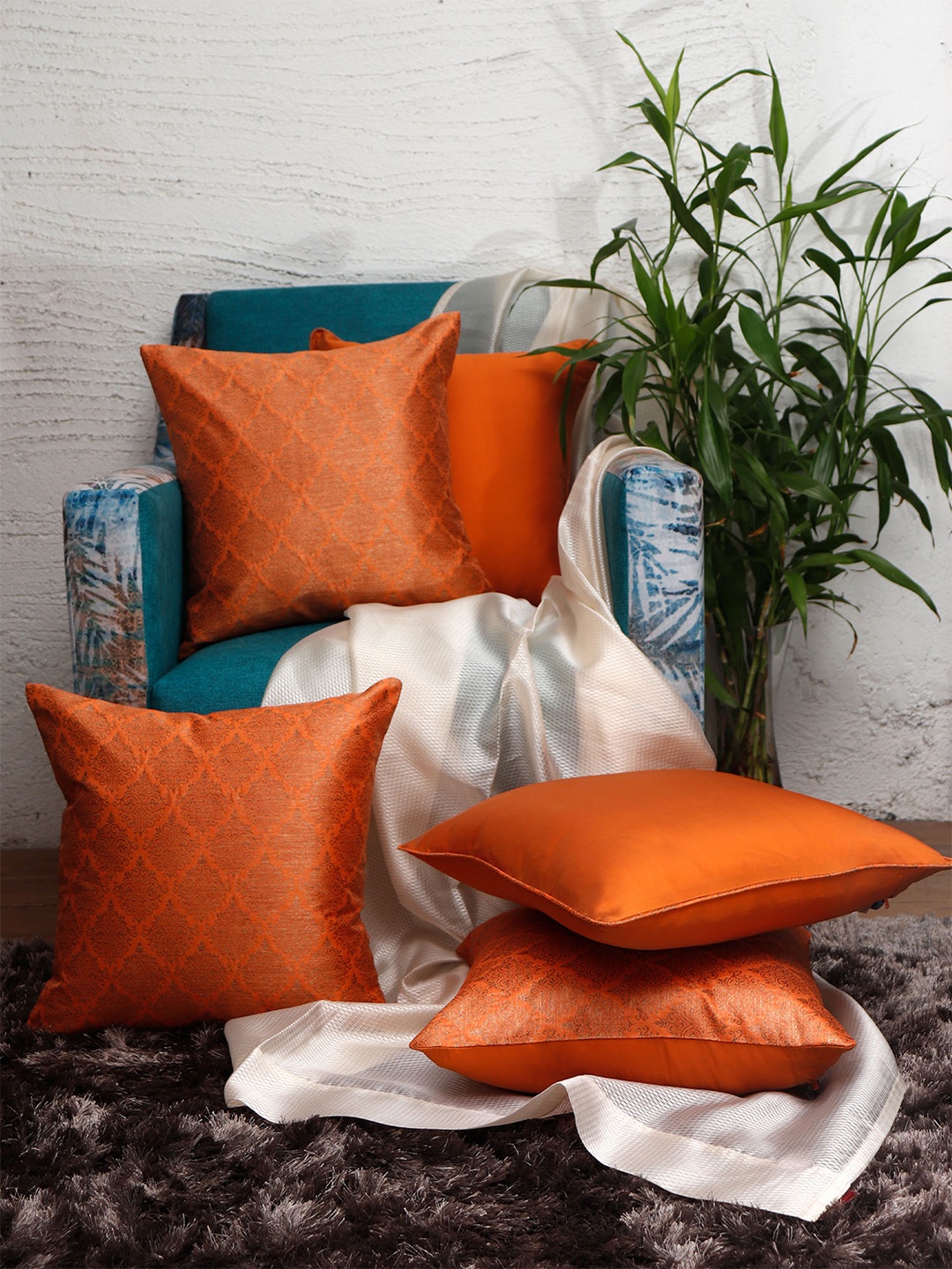 

ZEBA Set of 5 Orange & Gold-Toned Textured Brocade Square Cushion Covers