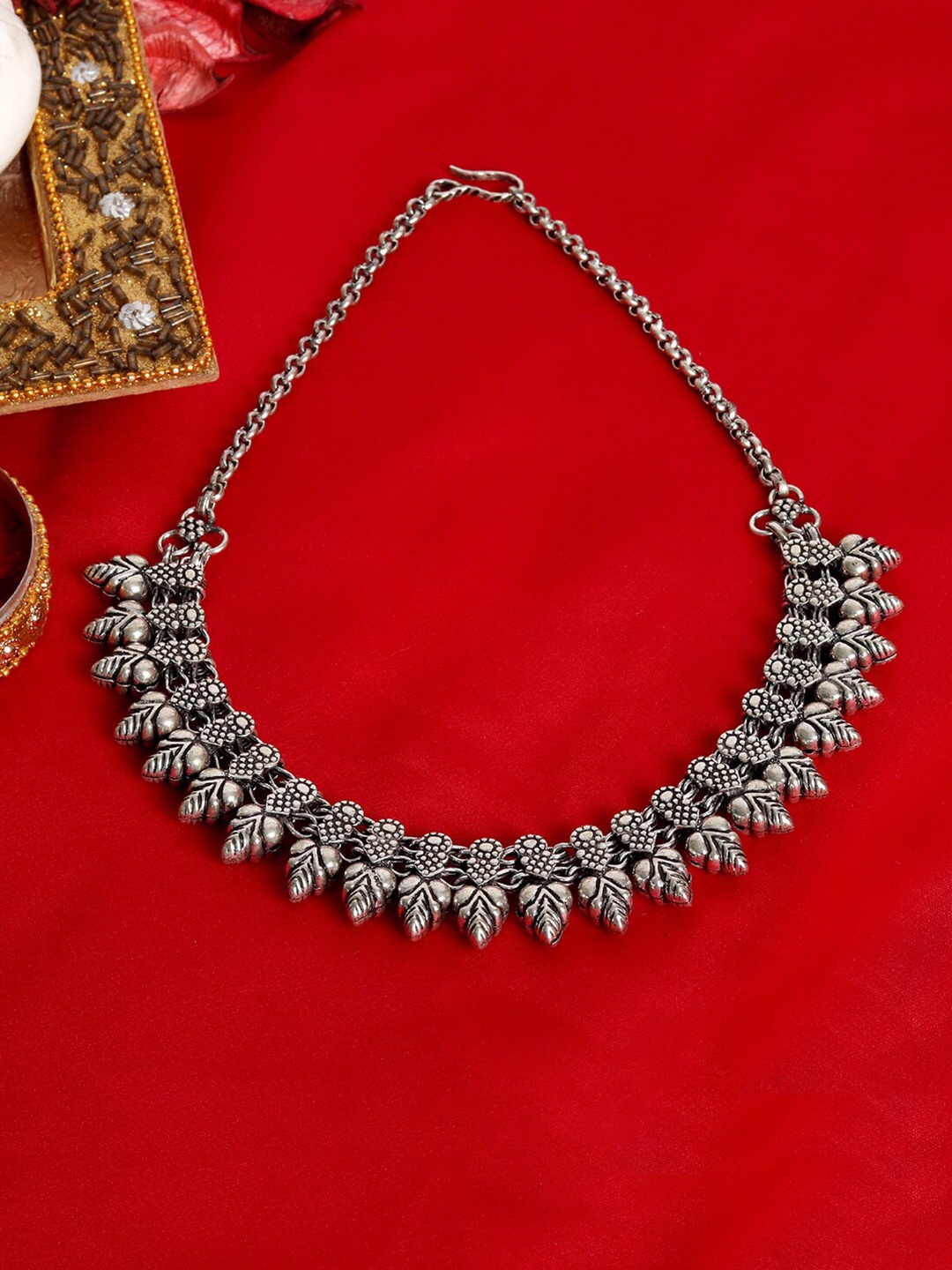 

TRISHONA Women Silver-Toned German Silver Silver-Plated Oxidised Necklace