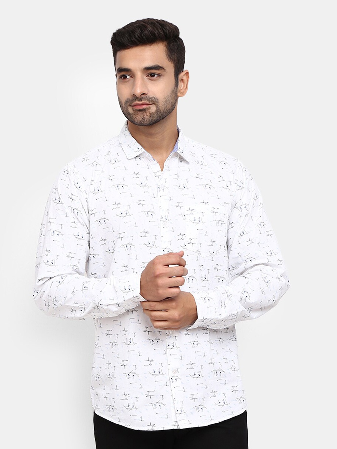 

V-Mart Men Slim Fit Printed Casual Shirt, White