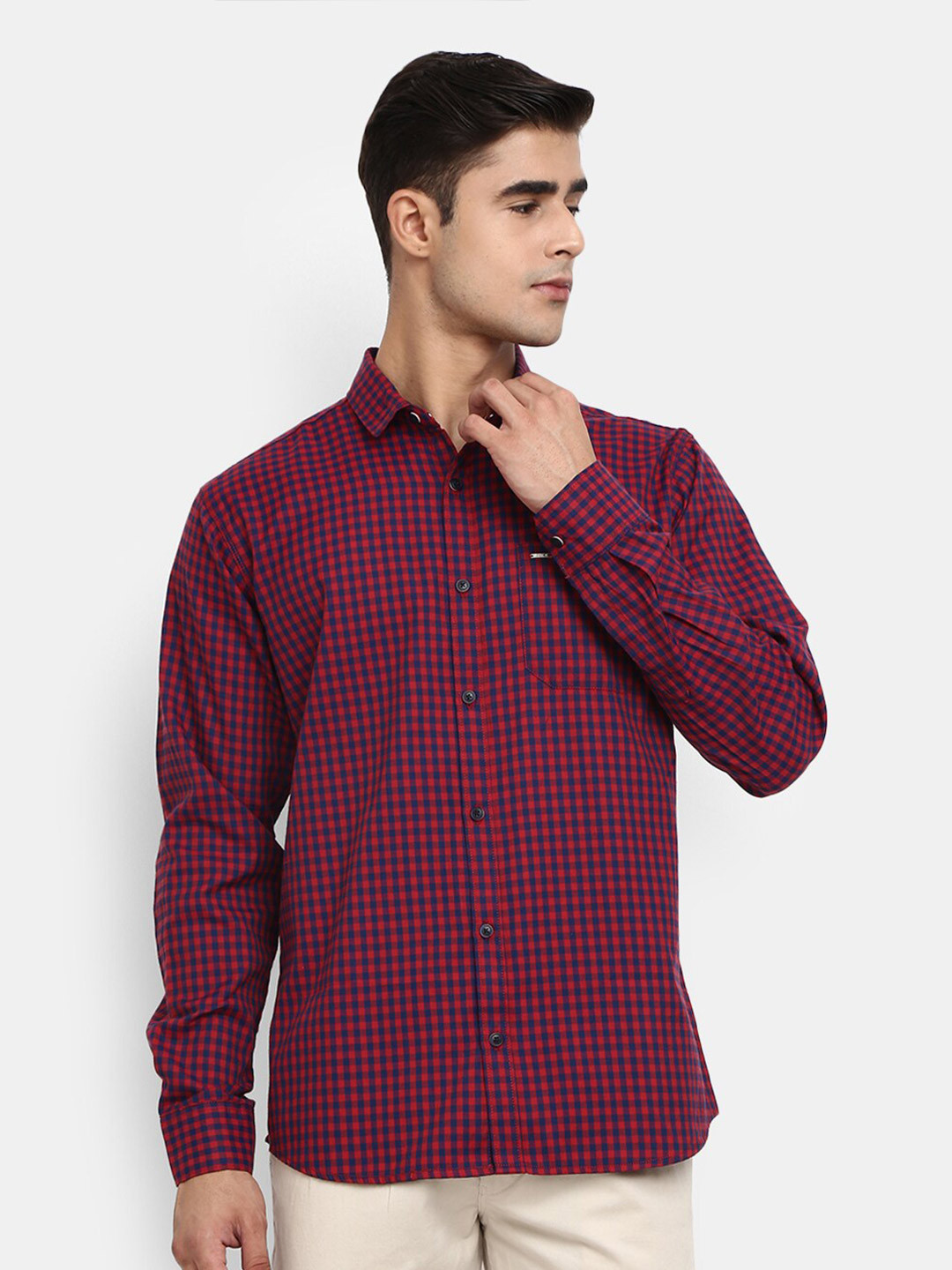 

V-Mart Men Red Buffalo Checked Cotton Casual Shirt