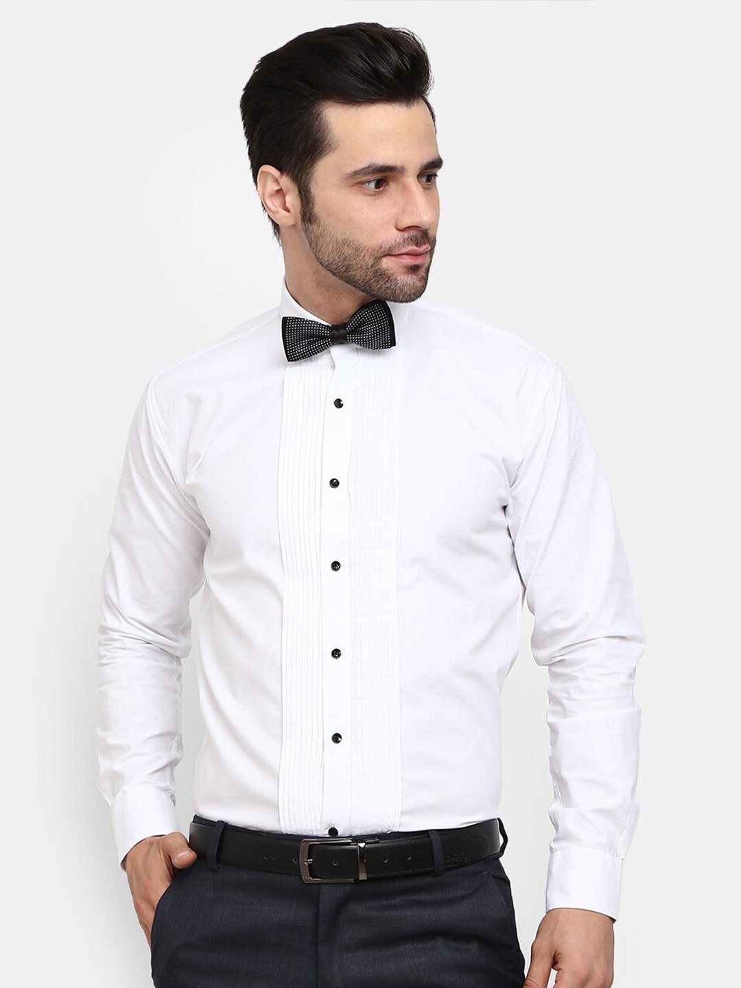 

V-Mart Men White Cotton Casual Shirt