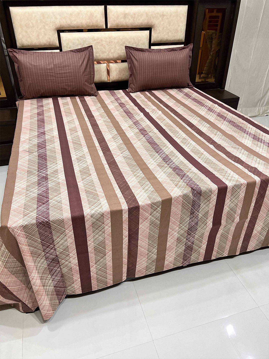 

Pure Decor Cream-Coloured & Brown Striped 400 TC Cotton King Bedsheet with 2 Pillow Covers