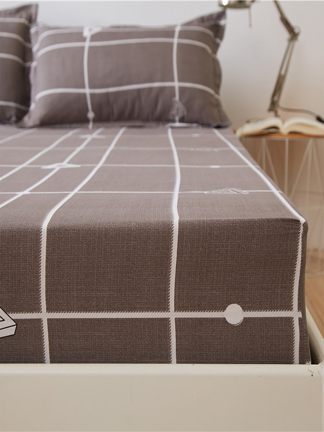 

JC Collection Brown & White Printed 120 TC Fitted Single Bedsheet with 2 Pillow Covers