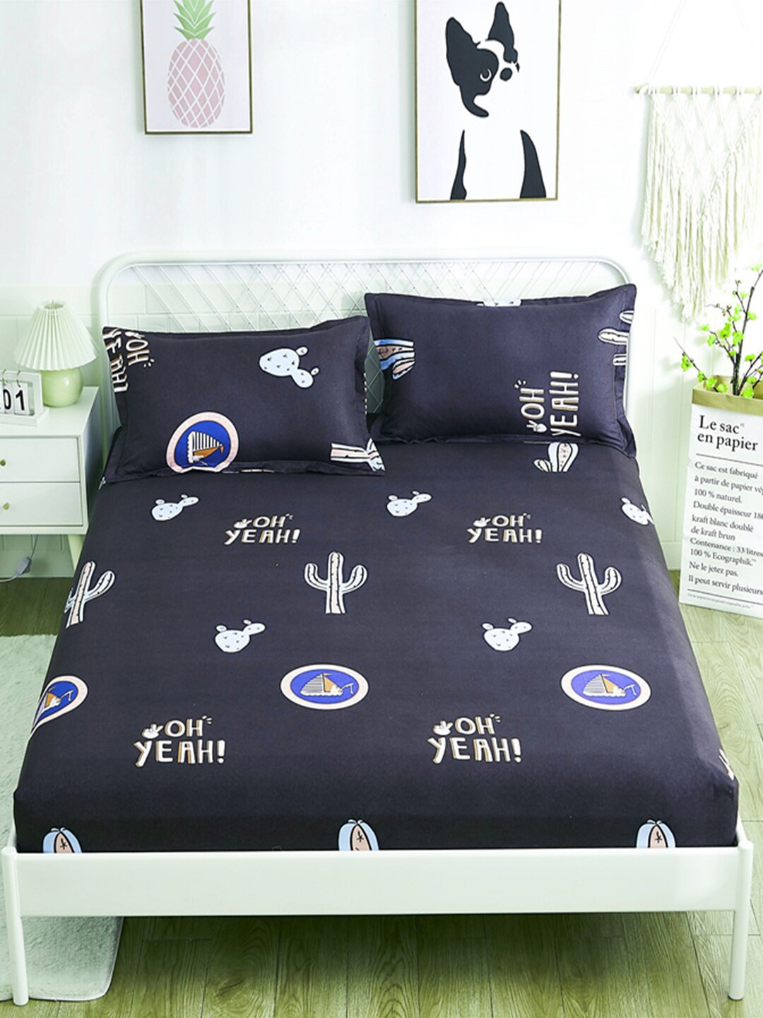 

JC Collection Black & White Printed 120 TC King Bedsheet with 2 Pillow Covers