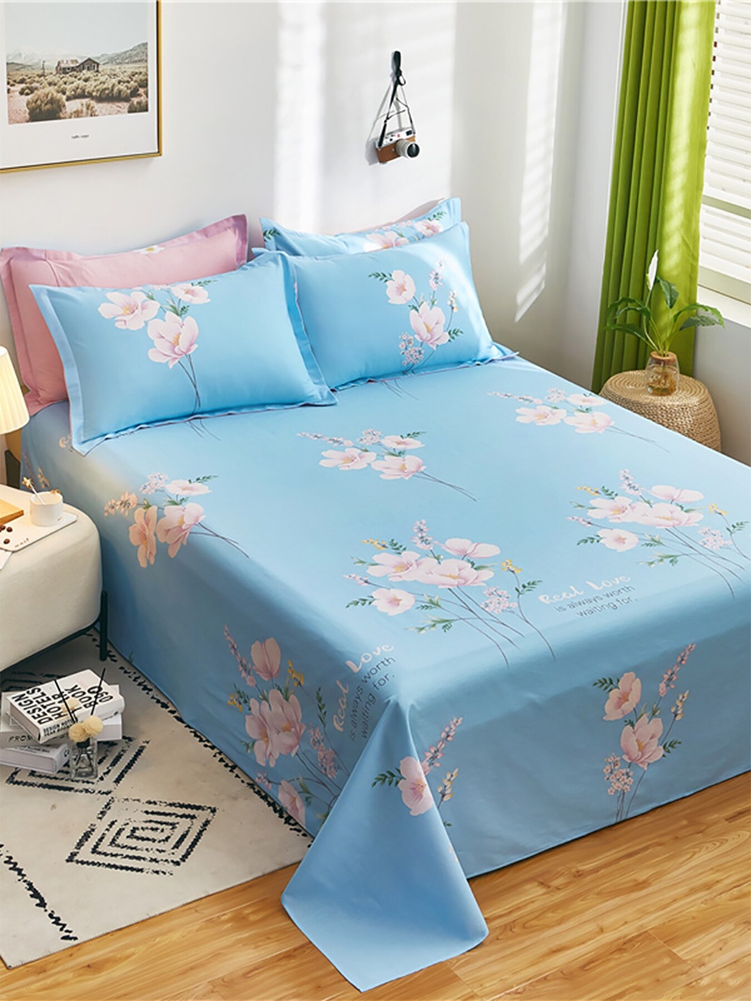 

JC HOME Blue Pink Floral Printed 186 TC Cotton King Bedsheet with 4 Pillow Covers