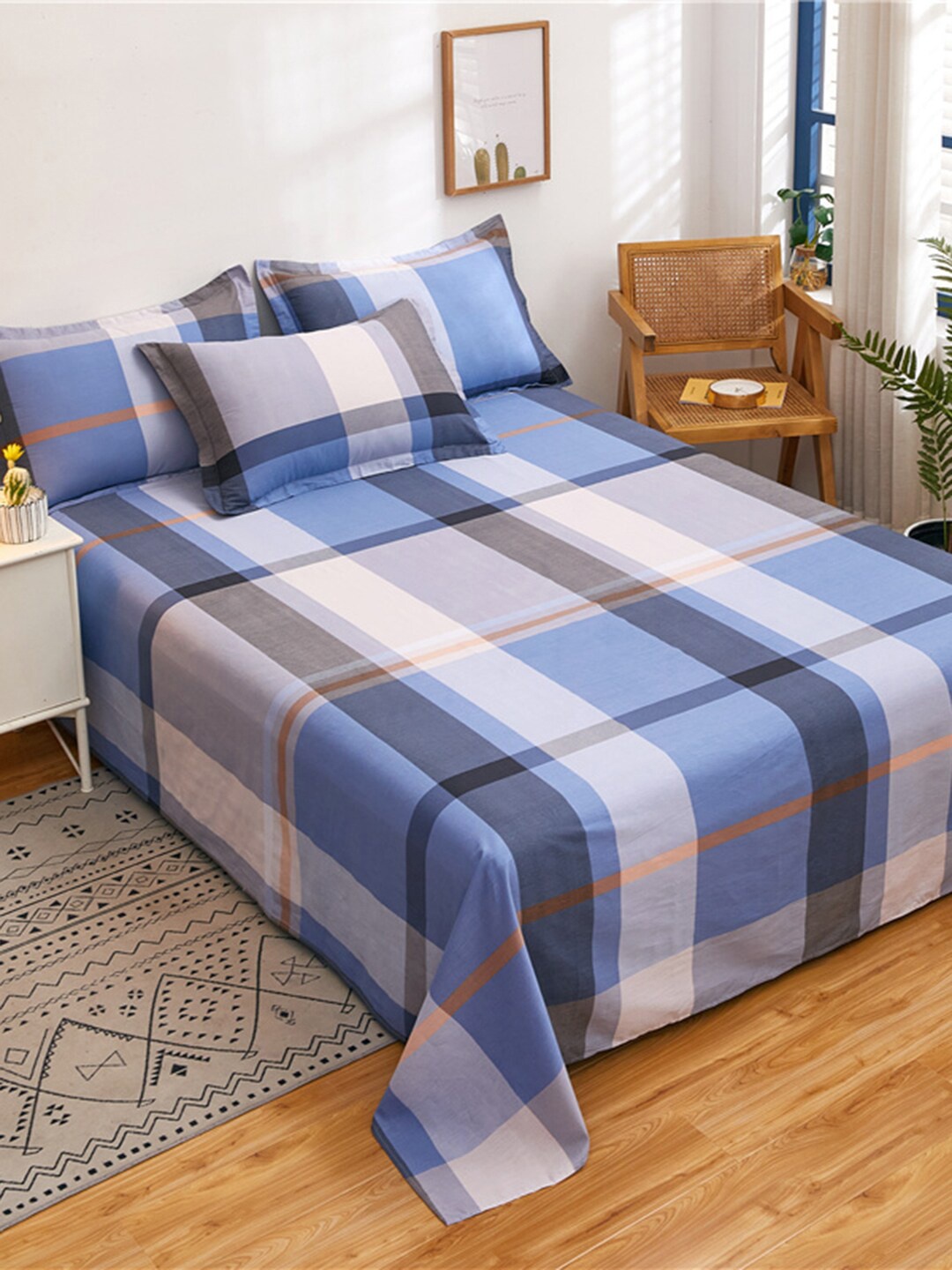 

JC Collection Blue & White Checked 186 TC Pure Cotton King Bedsheet with 3 Pillow Covers