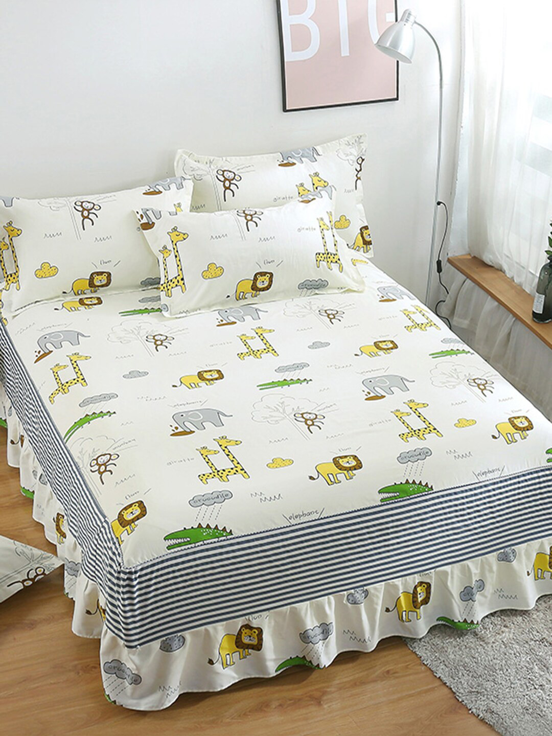 

JC HOME White & Yellow Printed 200 TC Cotton Queen Bed Cover with 3 Pillow Covers