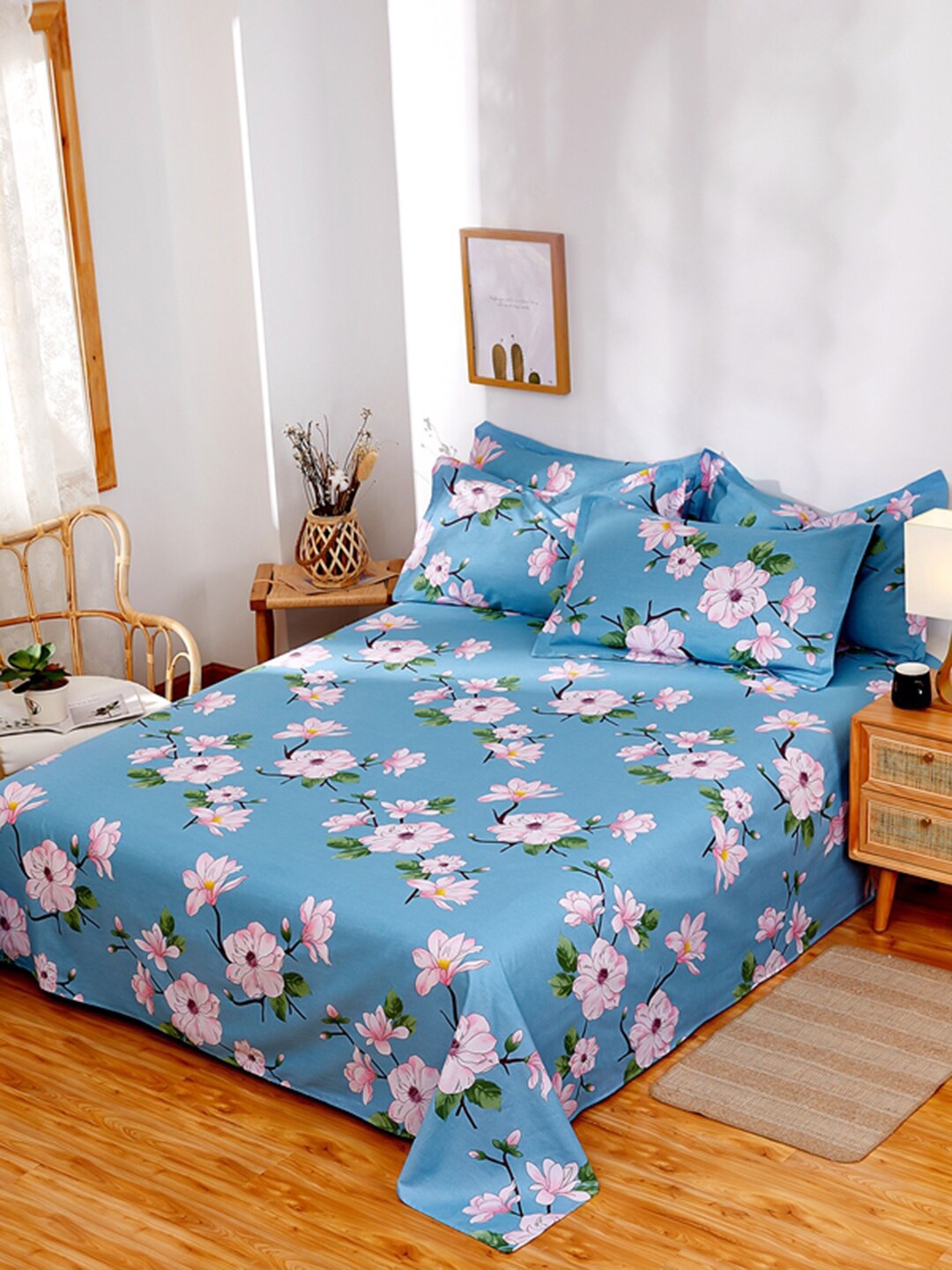 

JC HOME Blue & Pink Floral Printed 186 TC Cotton King Bedsheet with 2 Pillow Covers