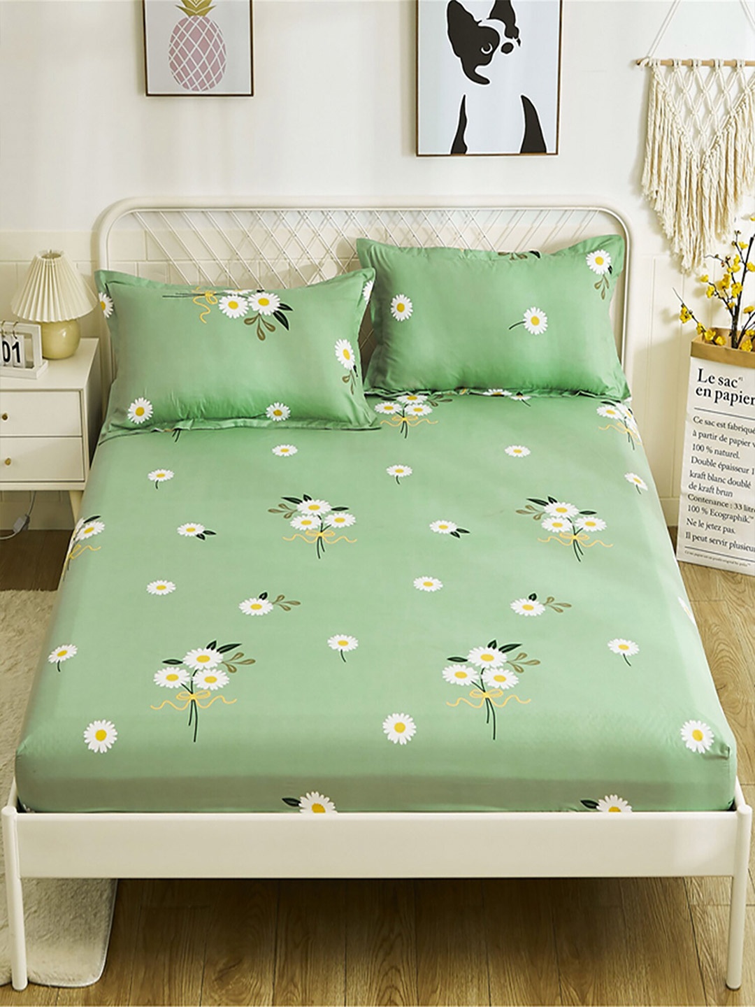 

JC HOME Green & White Floral Printed 120 TC King Bedsheet with 2 Pillow Cover