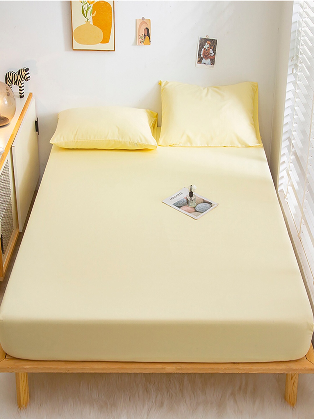 

JC HOME Yellow Queen Bedsheet with 2 Pillow Covers