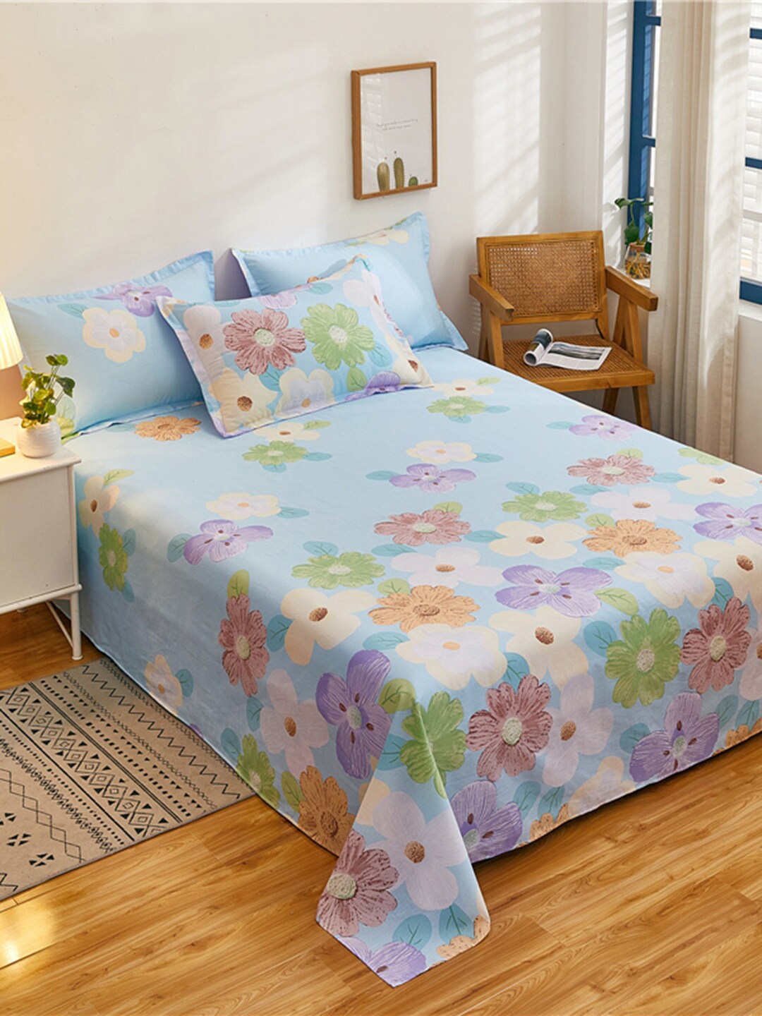 

JC HOME Blue & Pink Floral Printed 186 TC Cotton King Bedsheet with 2 Pillow Covers