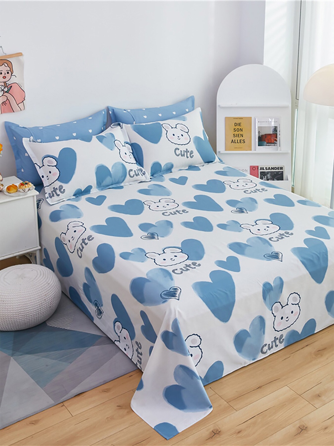 

JC HOME White & Blue Graphic 186 TC Cotton King Bedsheet with 2 Pillow Covers