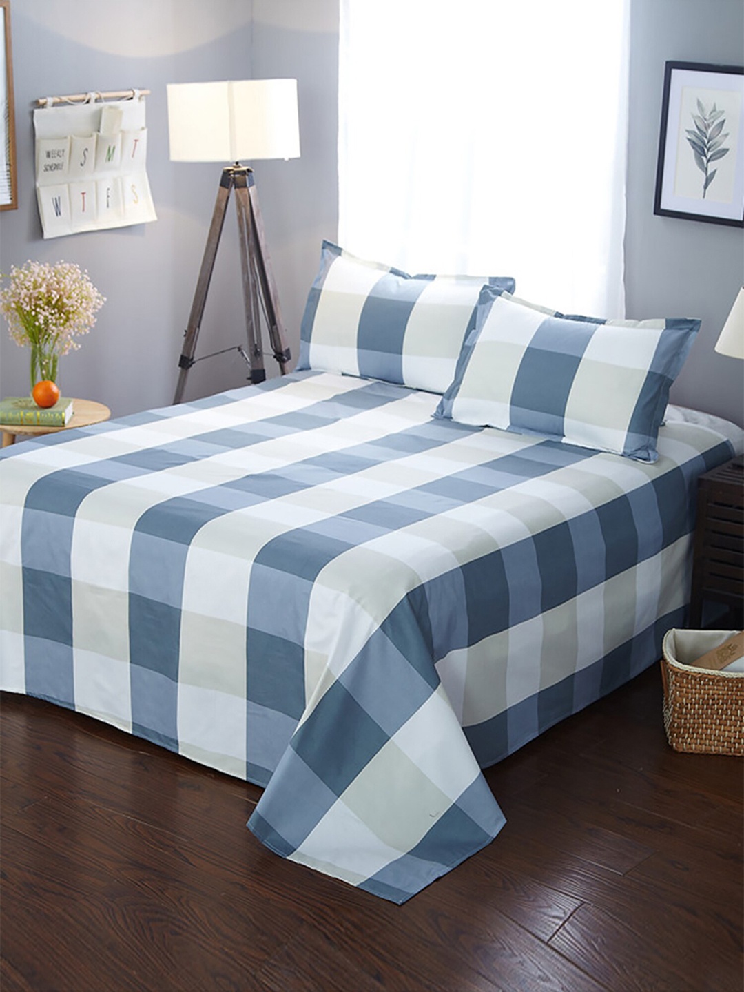 

JC Collection Blue & Grey Geometric 130 TC King Bedsheet with 2 Pillow Covers
