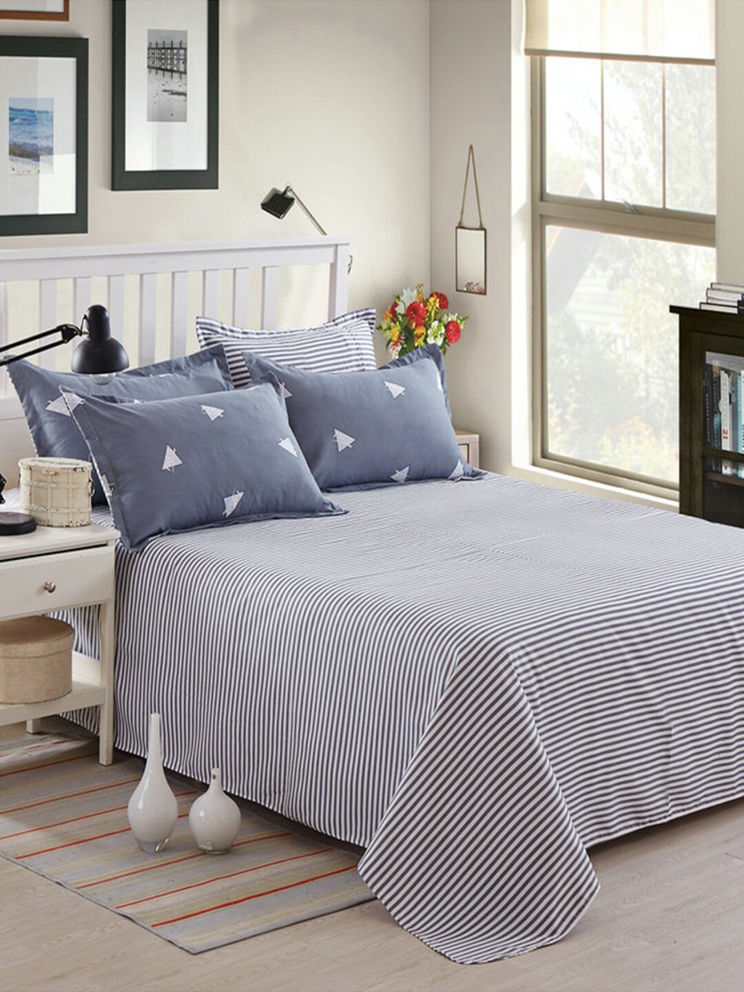 

JC HOME Blue White Striped 130 TC King Bedsheet with 2 Pillow Covers