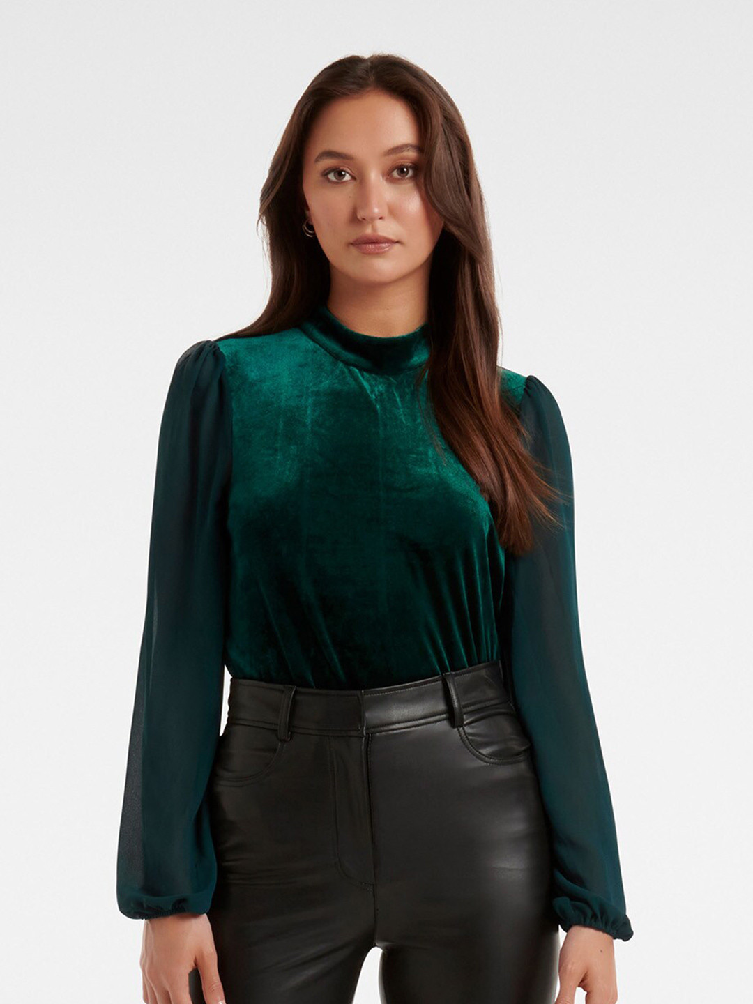 

Forever New Women Green Solid Velvet Top