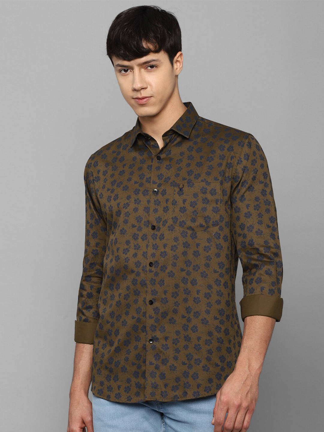 

Allen Solly Men Brown Slim Fit Floral Printed Pure Cotton Casual Shirt