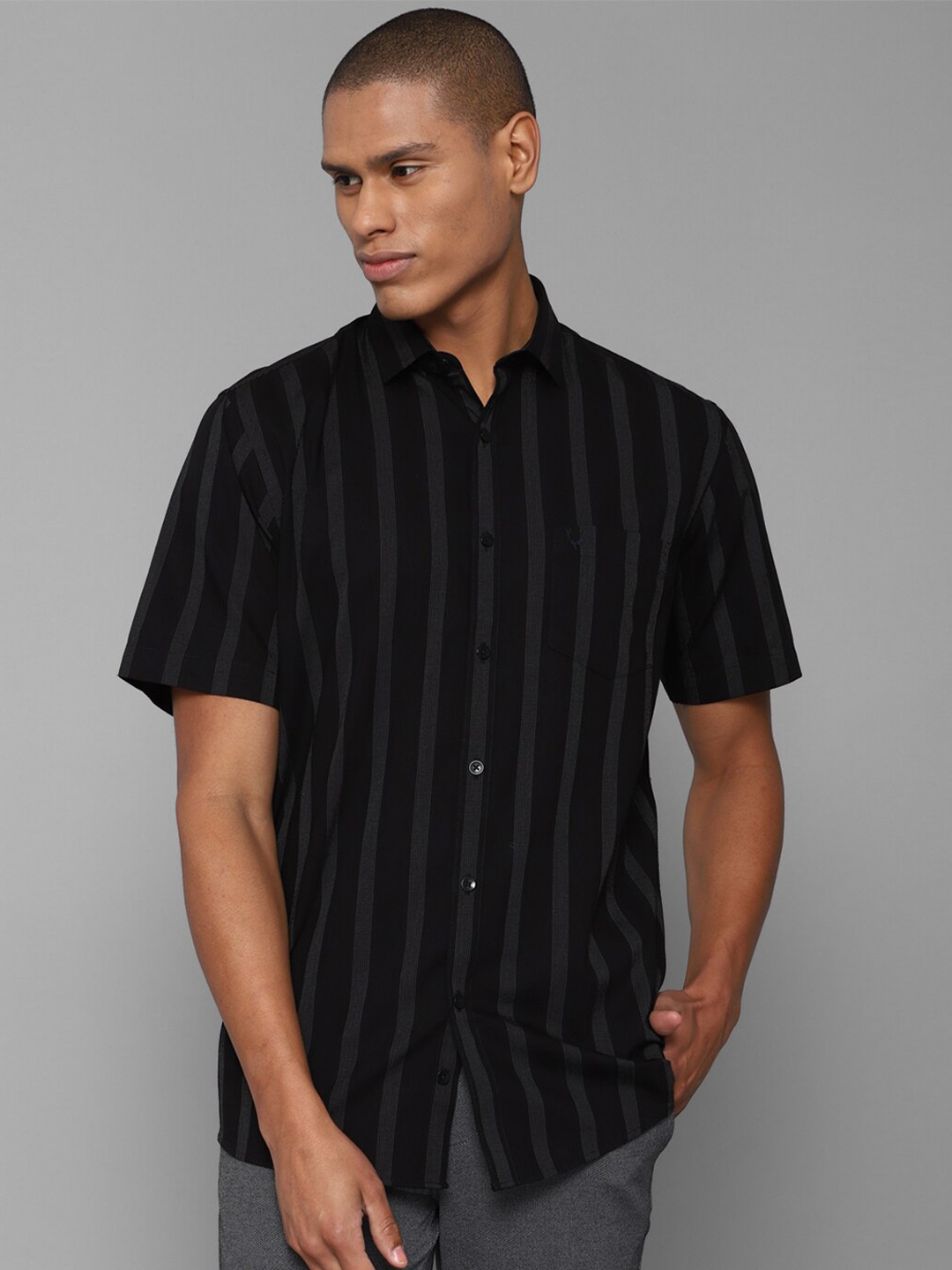 

Allen Solly Men Black Slim Fit Striped Pure Cotton Casual Shirt