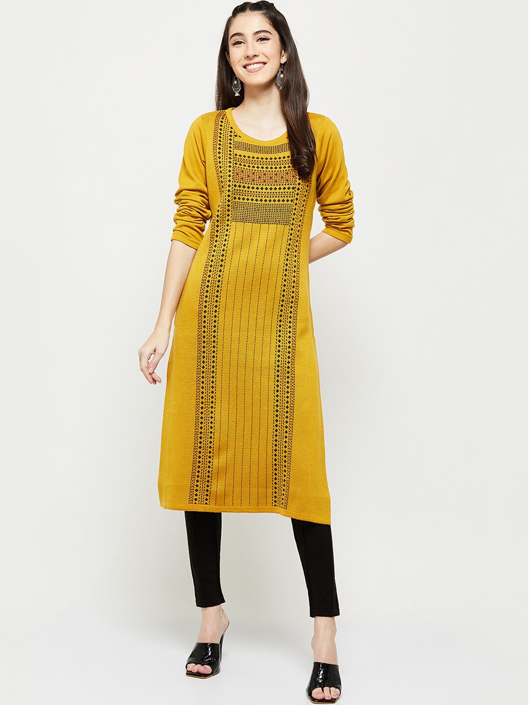 

max Geometric Striped Kurta, Mustard