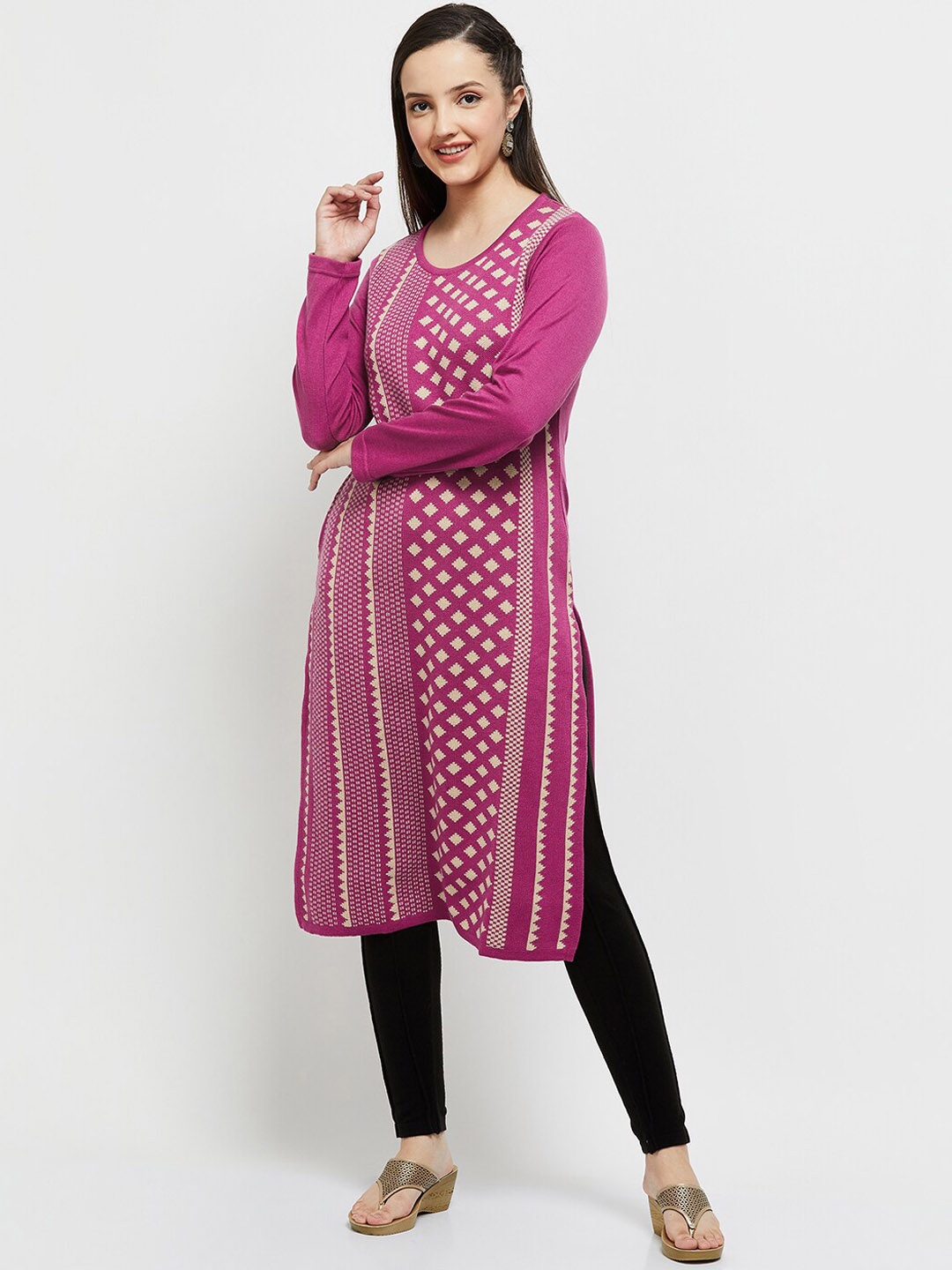 

max Women Fuchsia & Beige Geometric Kurta