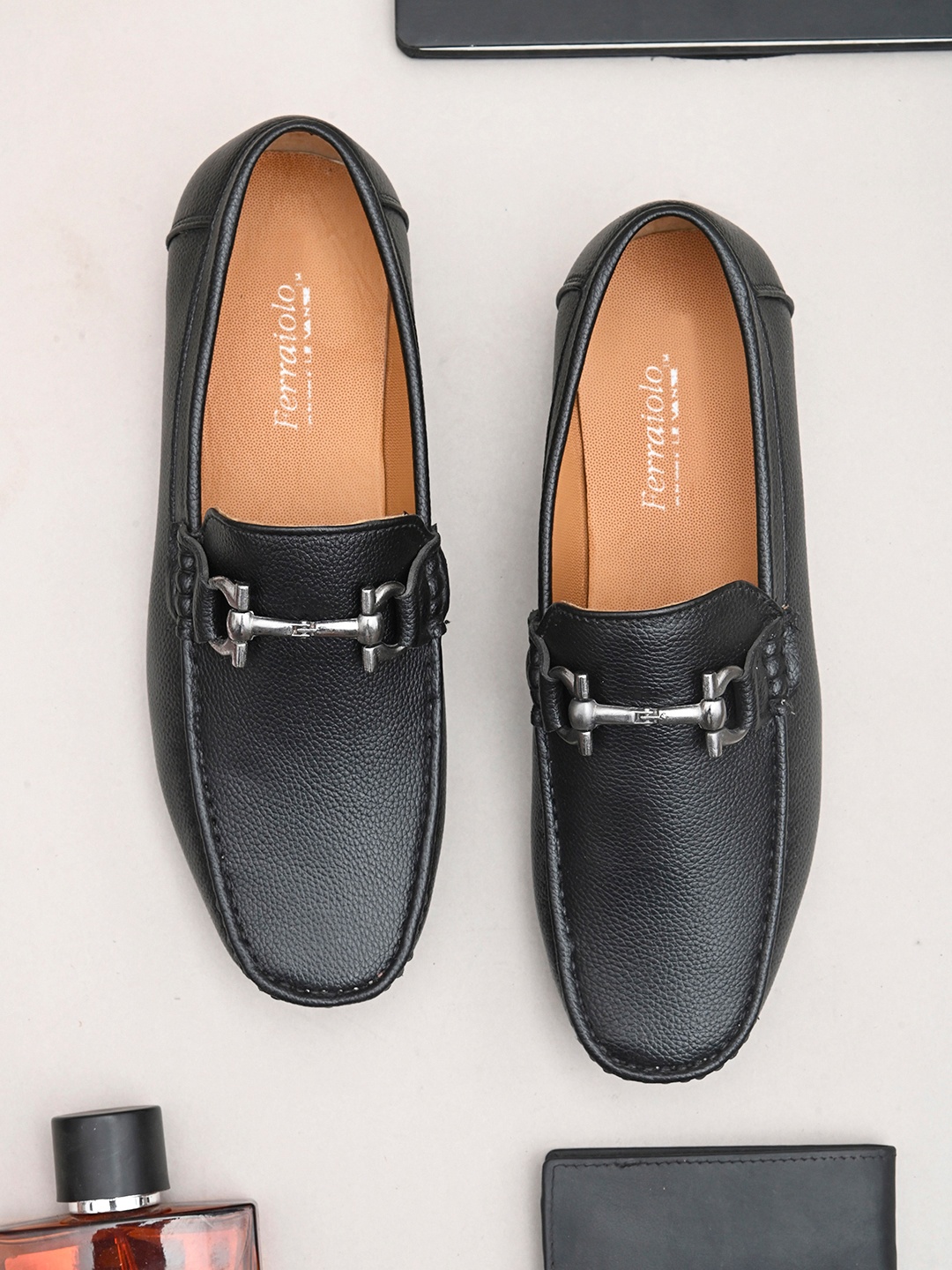 

Ferraiolo Men Black Solid Loafers