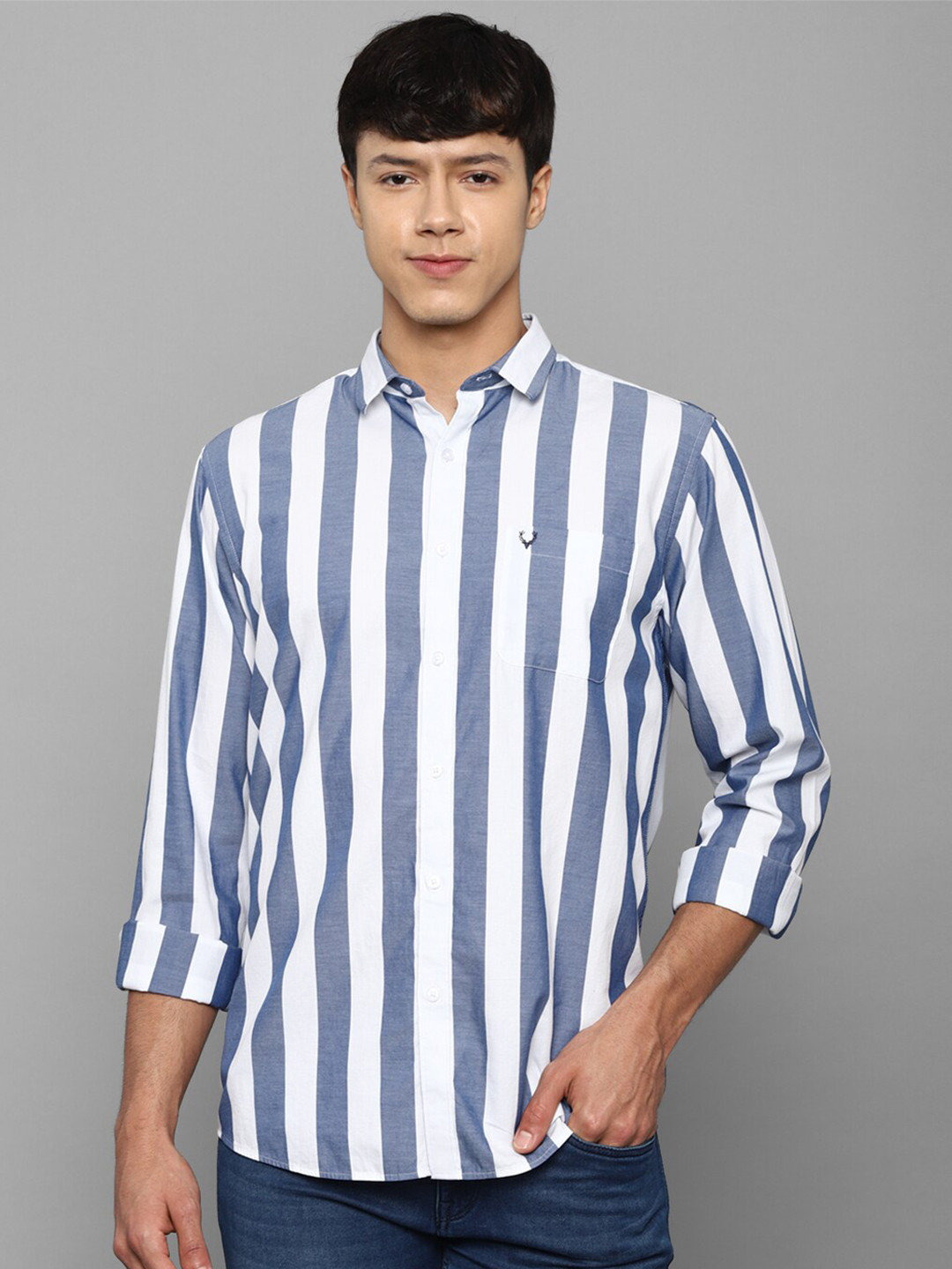

Allen Solly Men Blue Slim Fit Striped Cotton Casual Shirt