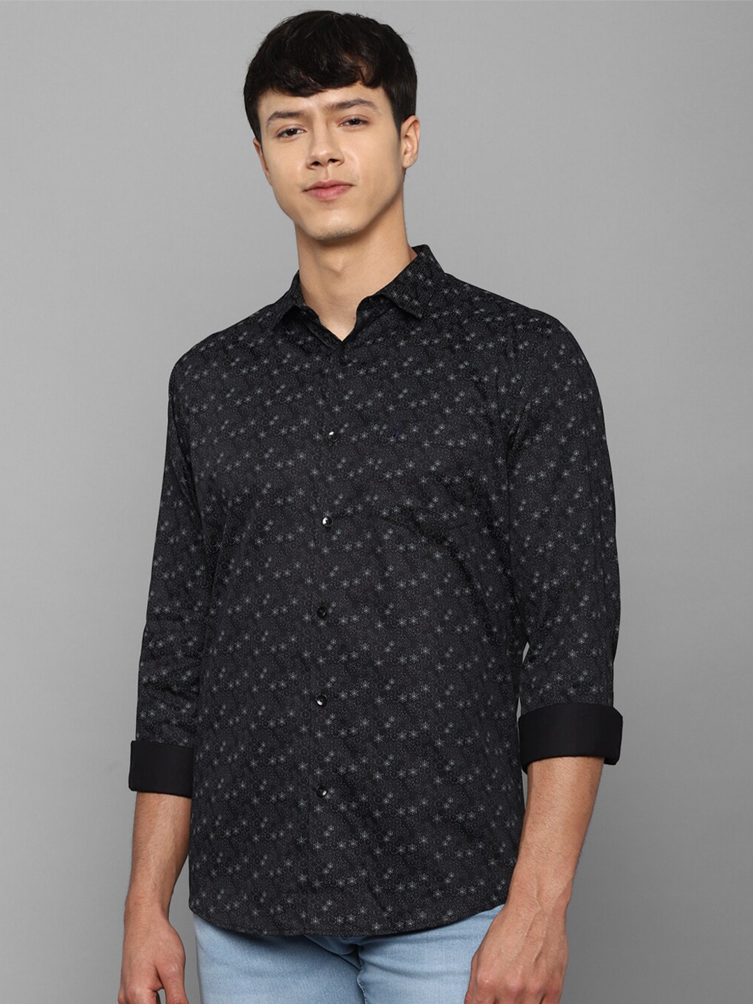 

Allen Solly Men Black Slim Fit Printed Cotton Casual Shirt