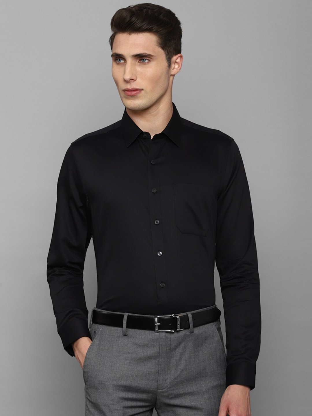 

Louis Philippe Men Black Slim Fit Pure Cotton Formal Shirt