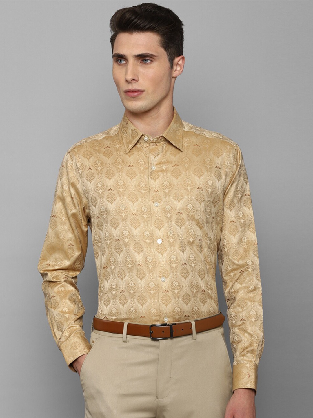 

Louis Philippe Men Khaki Printed Pure Cotton Formal Shirt