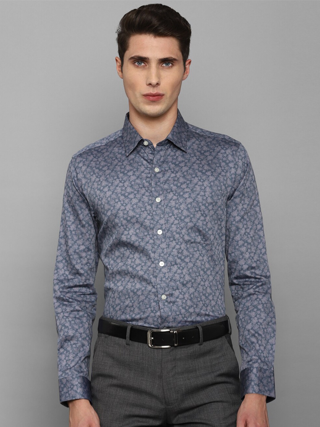 

Louis Philippe Men Blue Slim Fit Floral Printed Pure Cotton Formal Shirt