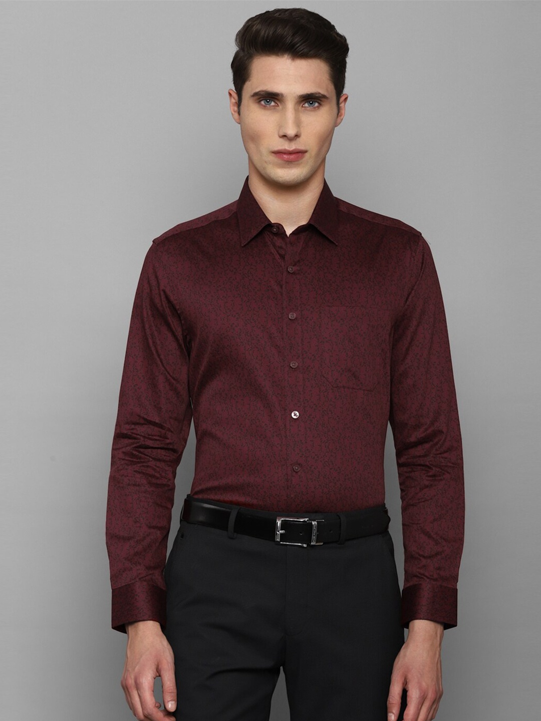 

Louis Philippe Men Maroon Slim Fit Floral Printed Pure Cotton Formal Shirt