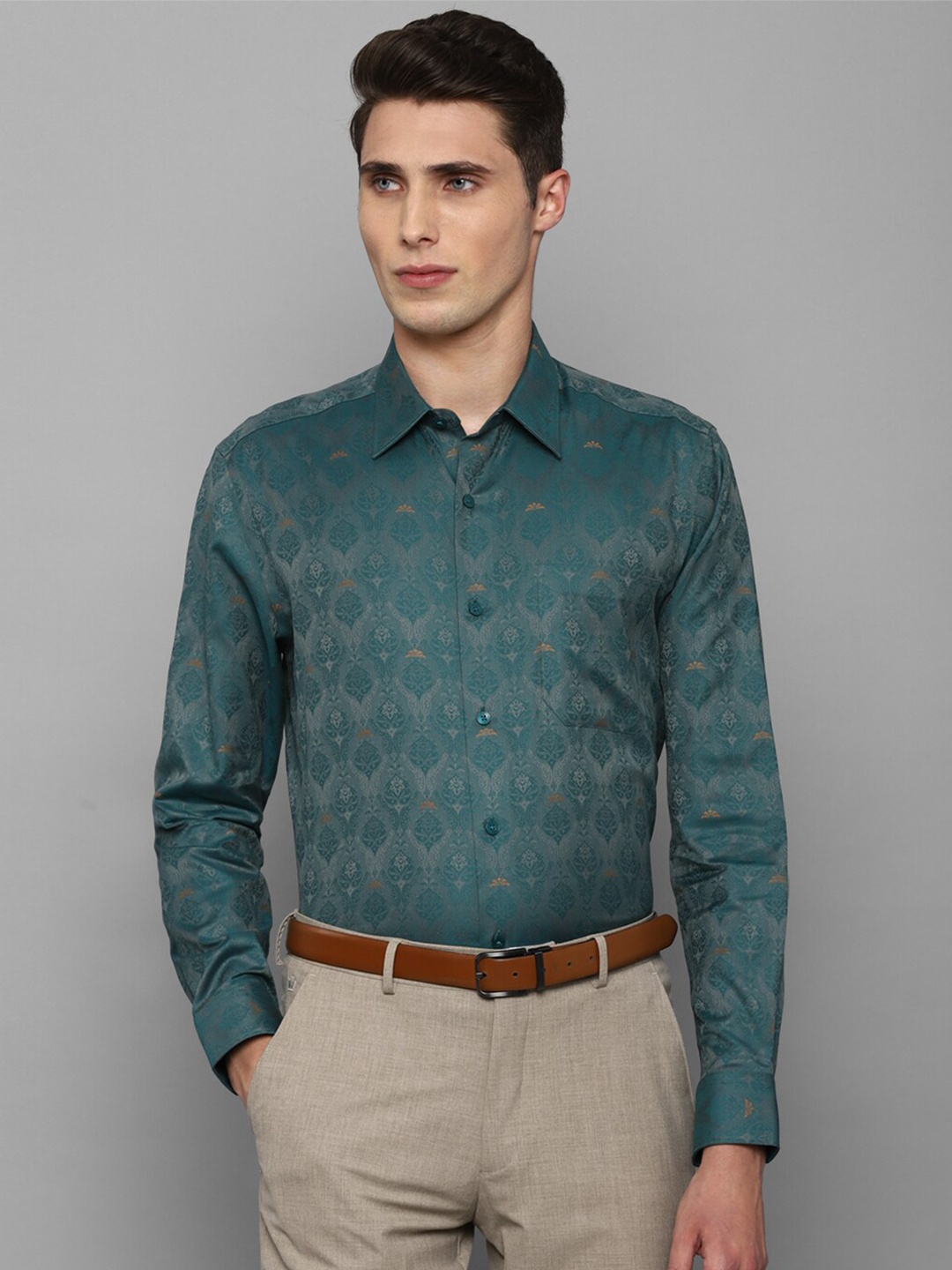 

Louis Philippe Men Green Printed Pure Cotton Formal Shirt