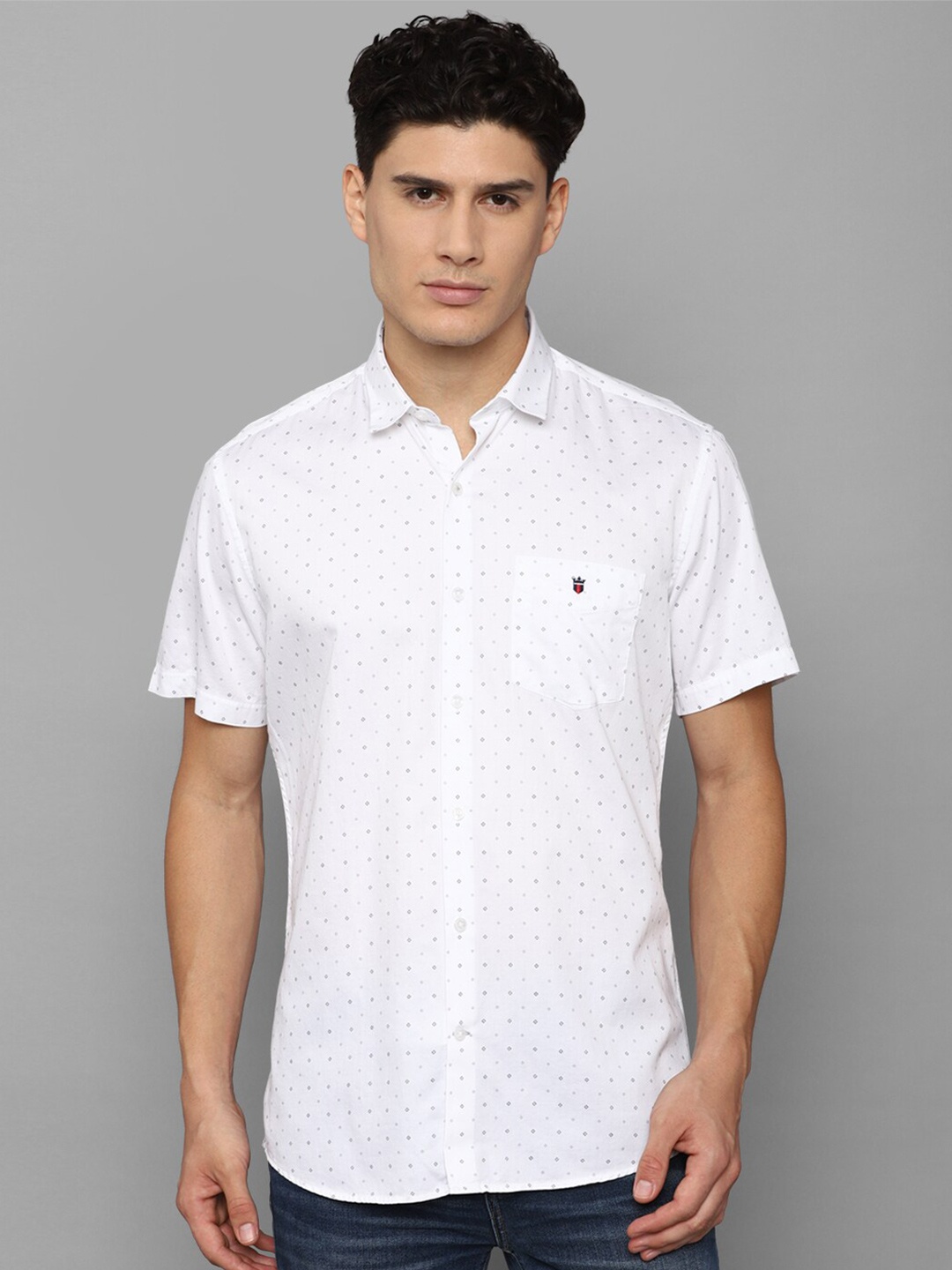 

Louis Philippe Sport Men White Slim Fit Printed Casual Shirt