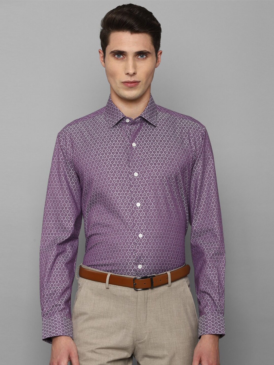 

Luxure by Louis Philippe Men Purple Printed Formal Shirt