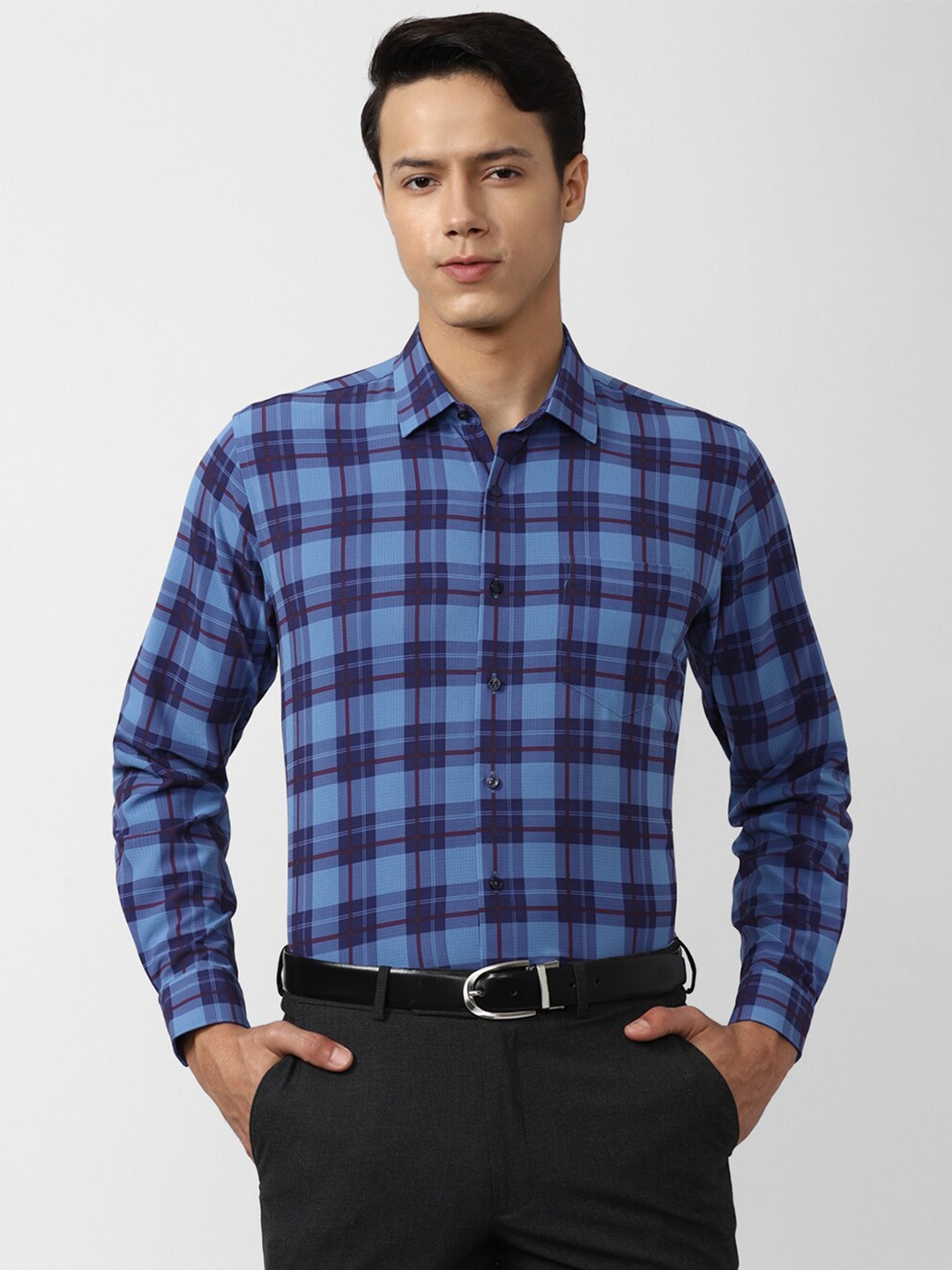 

Van Heusen Men Blue Slim Fit Checked Formal Shirt