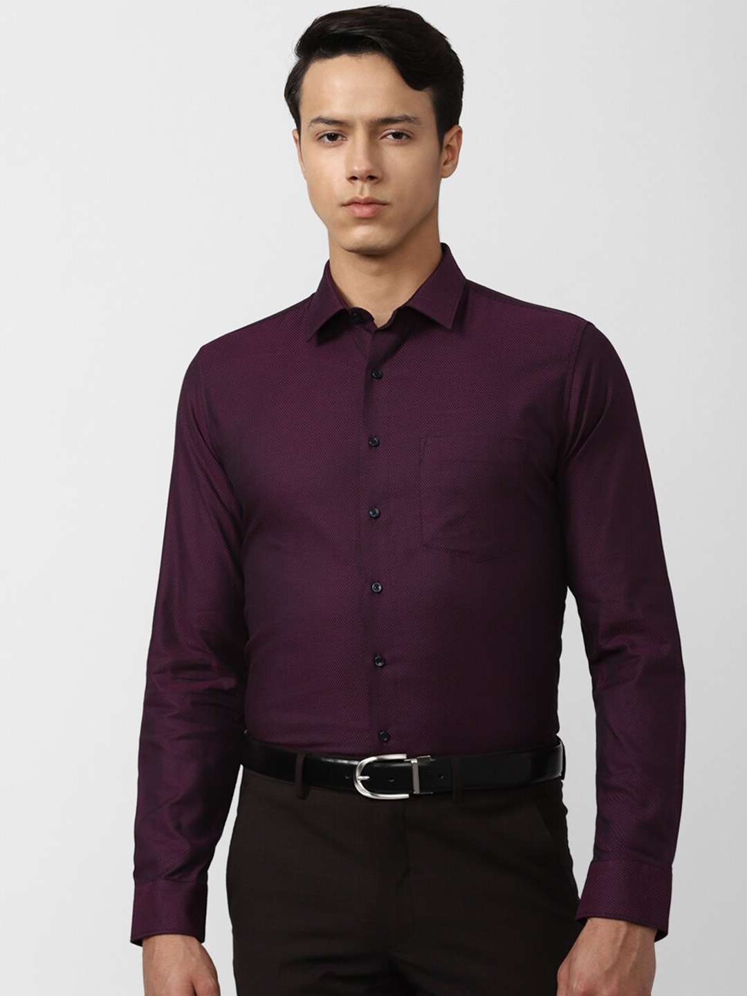 

Van Heusen Men Purple Slim Fit Cotton Formal Shirt