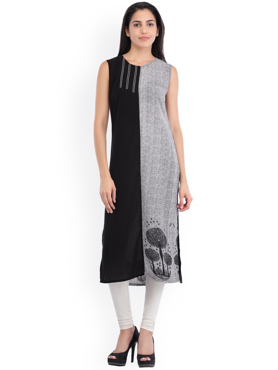 

Cottinfab Women Black & Grey Printed Straight Kurta