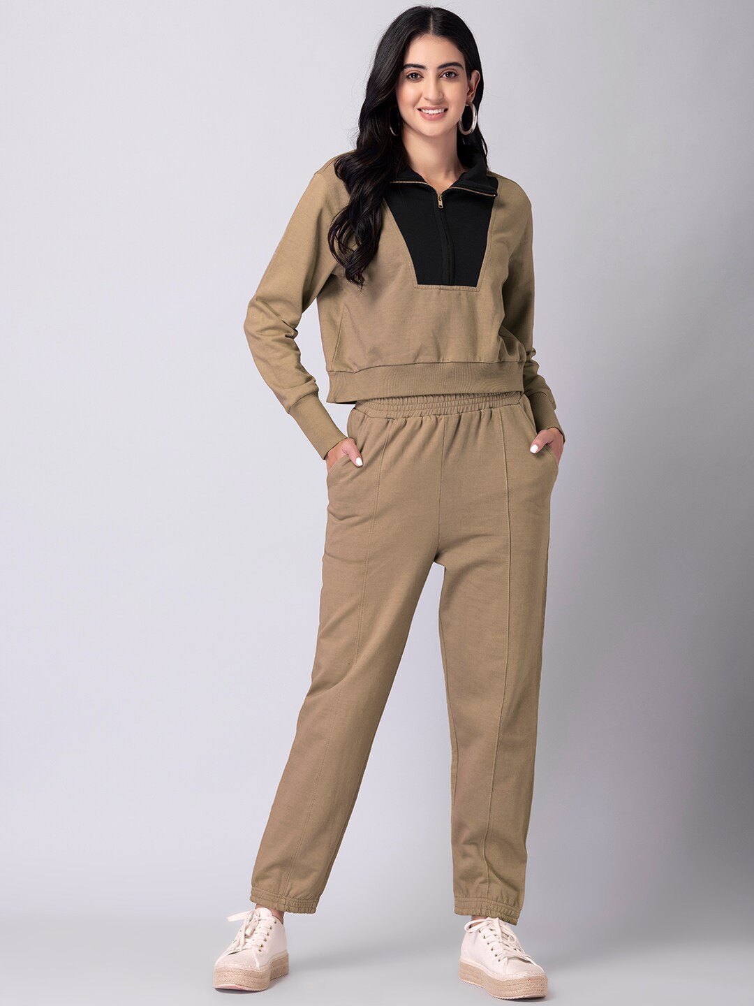 

FabAlley Women Beige & Black Colourblocked Sweatshirt and Joggers Co-Ord Set