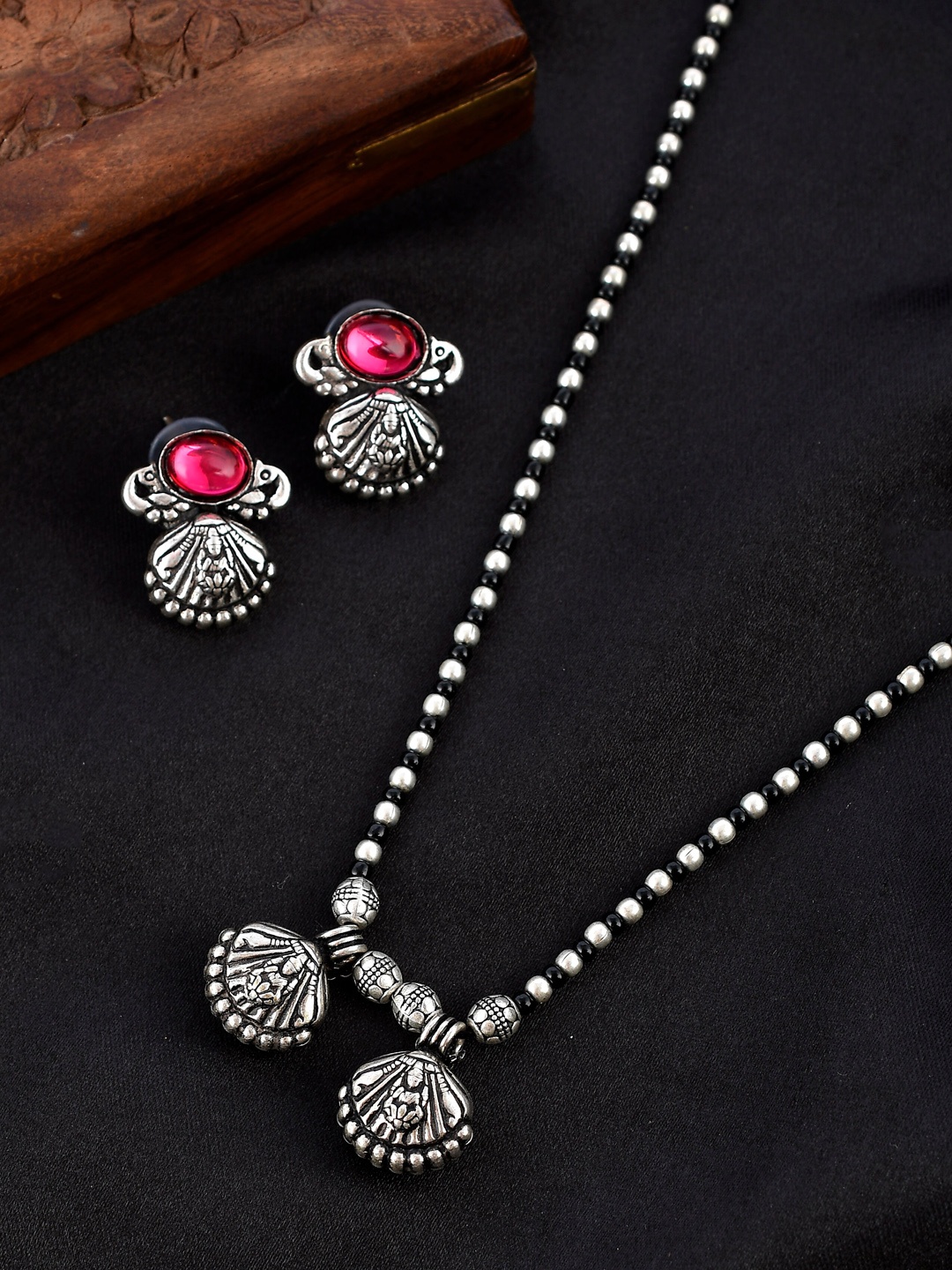 

AQUASTREET JEWELS Silver-Plated Oxidized Black & Silver Beaded & Pink Stone StuddedMangalsutra Set
