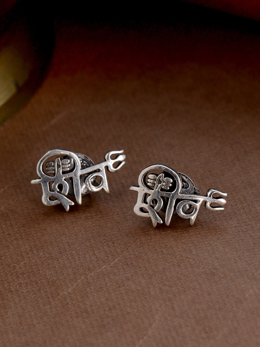 

ADORN by Nikita Ladiwala 92.5 Sterling Silver Classic Studs Earrings