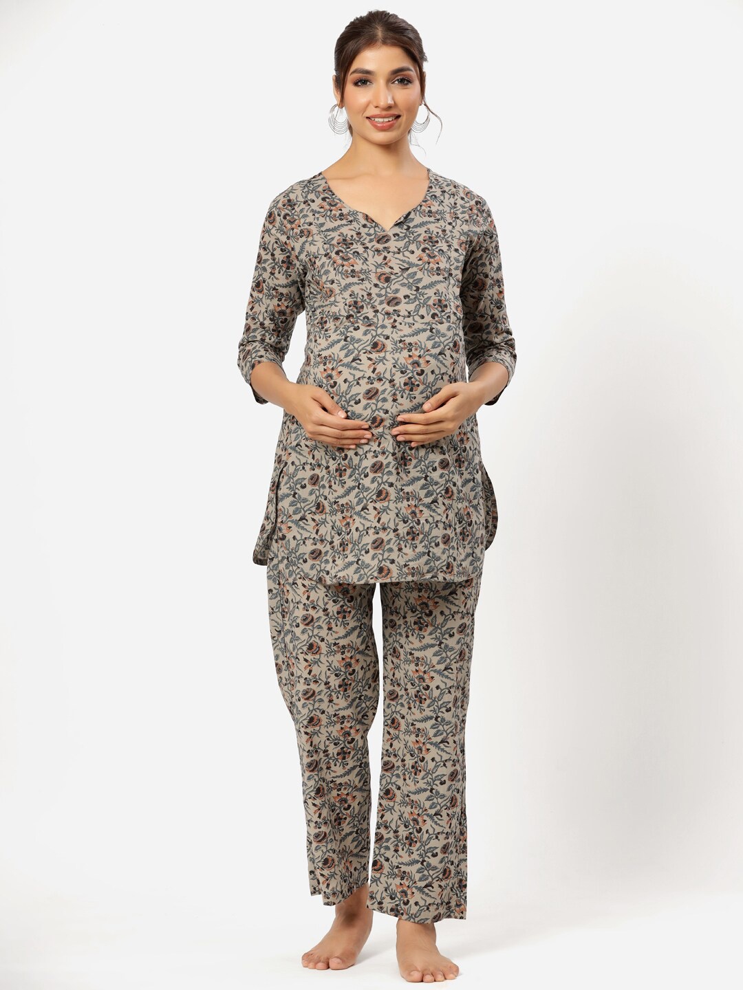 

CRAFIQA Women Grey & Green Printed Pure Cotton Maternity & Nursing Night Suit