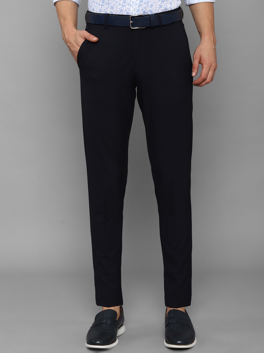 

Allen Solly Men Black Slim Fit Solid Trouser
